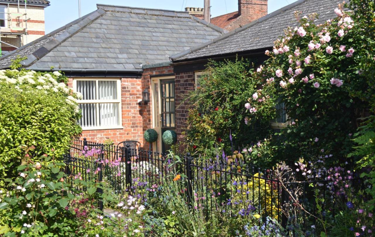 Cockle Cottage - Crabpot Cottages Cromer Exterior photo